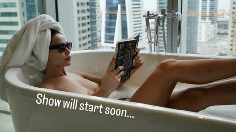 Snapshot of sweet_moan chatting on 8, 10, 2025 Dana online show from 8, 10, 2025