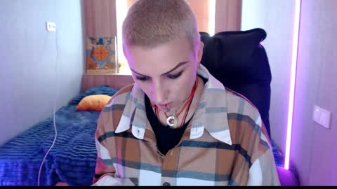 sweet_n_strong online show from 8, 5, 2026
