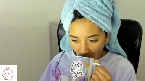 Nhaomy online show from 13, 9, 2025