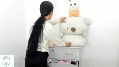 Nhaomy online show from 22, 9, 2025