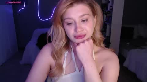sweet_nicole_333 online show from 28, 5, 2026