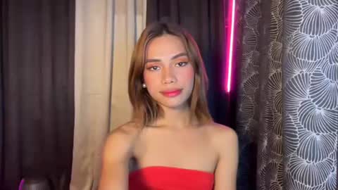 sweet_nikki03 online show from 3, 12, 2025