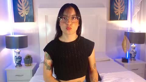 Snapshot of sweet_rabbitss chatting on 26, 9, 2025   online show from 26, 9, 2025