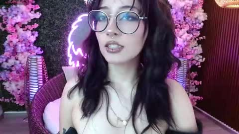 Roxanee online show from 27, 3, 2026