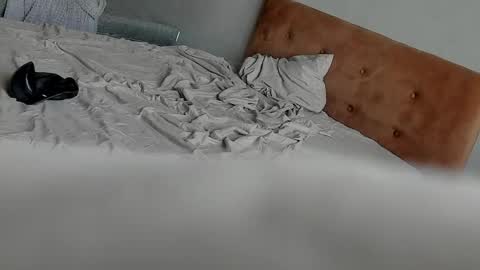 sweet_smith8 online show from 13, 5, 2026
