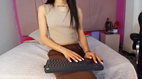 Snapshot of sweet_sofiii_ chatting on 7, 3, 2026 Sweet Sofiii online show from 7, 3, 2026