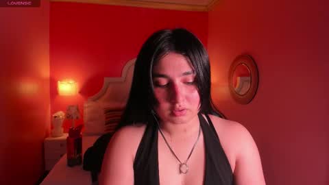 Snapshot of sweet_sumisive chatting on 15, 11, 2025 S W E E T online show from 15, 11, 2025