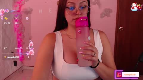 Snapshot of sweet_valery21 chatting on 24, 12, 2024 valery online show from 24, 12, 2024