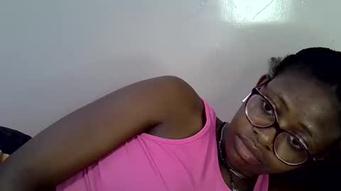 sweet_zarah online show from 28, 4, 2026