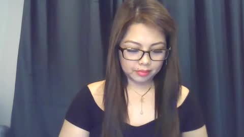Snapshot of sweetangel_dharlene chatting on 28, 3, 2026 sweetangel_dharlene online show from 28, 3, 2026