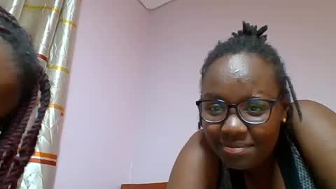 Snapshot of sweetariah1 chatting on 18, 7, 2026 Ariah online show from 18, 7, 2026