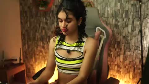 Snapshot of sweetbonii chatting on 9, 6, 2026 Salom independent model online show from 9, 6, 2026