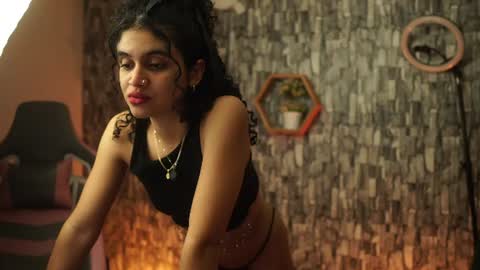Snapshot of sweetbonii chatting on 11, 6, 2026 Salom independent model online show from 11, 6, 2026