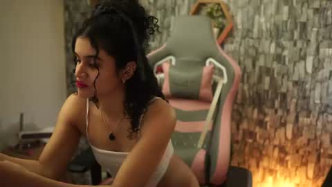 Snapshot of sweetbonii chatting on 20, 6, 2026 Salom independent model online show from 20, 6, 2026