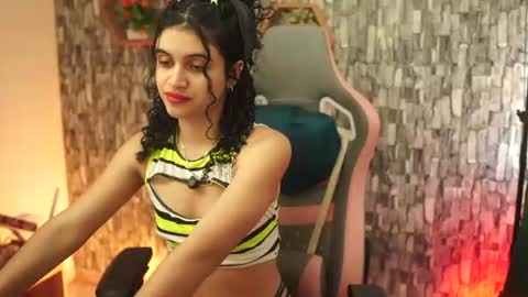 Salom independent model online show from 16, 7, 2026