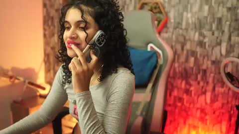 Salom independent model online show from 23, 7, 2026