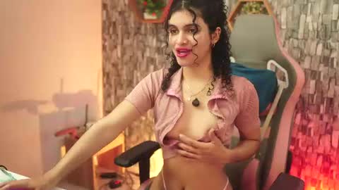 Salom independent model online show from 27, 7, 2026