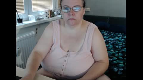 Snapshot of sweetboobs85h chatting on 15, 7, 2026 Sweetboobs85h online show from 15, 7, 2026
