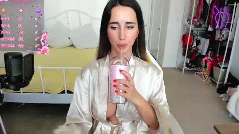 Snapshot of sweetbuttocks chatting on 15, 2, 2025 Anna online show from 15, 2, 2025