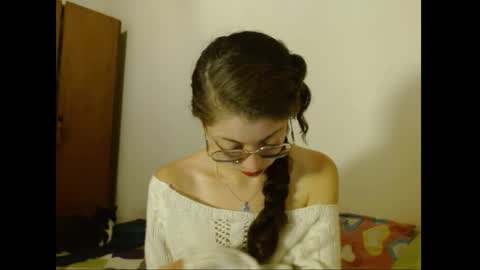 sweetcalm_ online show from 4, 5, 2026