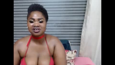 Snapshot of sweetcandypussy25 chatting on 3, 2, 2026 queen online show from 3, 2, 2026