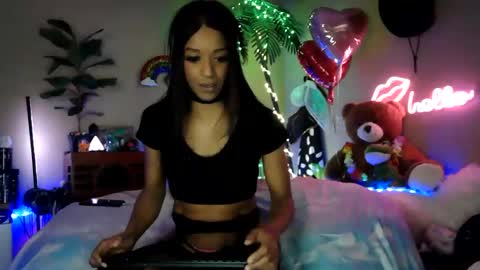 Snapshot of sweetcarimilla83 chatting on 24, 2, 2026 Jillian online show from 24, 2, 2026