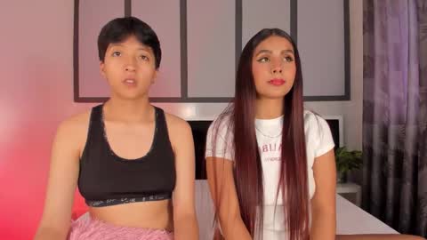 Eva Short hair girl  - Victoria Long red hair online show from 3, 12, 2025