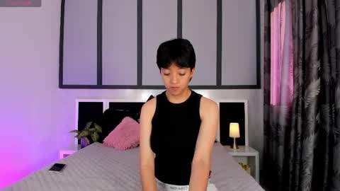 Eva Short hair girl  - Victoria Long red hair online show from 4, 5, 2026