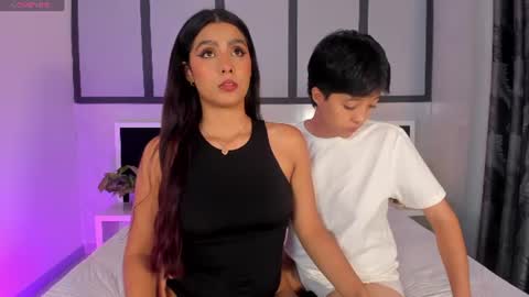 Eva Short hair girl  - Victoria Long red hair online show from 16, 7, 2026