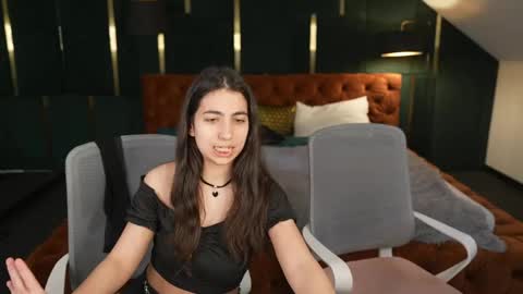 Snapshot of sweetdesiree_ chatting on 18, 4, 2026 Amelia online show from 18, 4, 2026