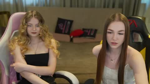 Snapshot of sweetdesiree_ chatting on 25, 5, 2026 Amelia online show from 25, 5, 2026
