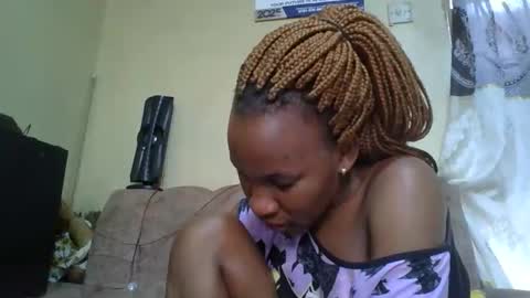 sweetdiva2012 online show from 12, 9, 2025