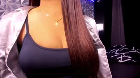sweetest_one4 online show from 4, 6, 2026