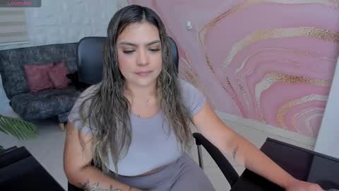Fabiana online show from 3, 3, 2025