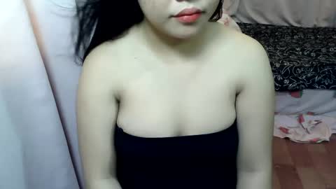 Snapshot of sweetgal_mica chatting on 4, 8, 2026 sweetgal_mica online show from 4, 8, 2026