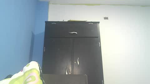 Victoria Santos online show from 17, 9, 2025