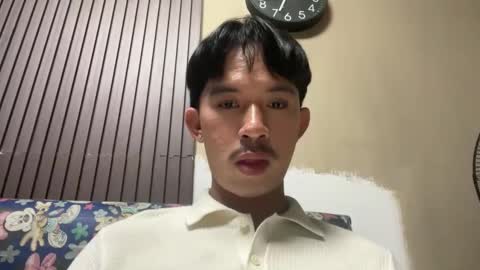 Snapshot of sweetguy102103 chatting on 31, 3, 2026 khrayan online show from 31, 3, 2026