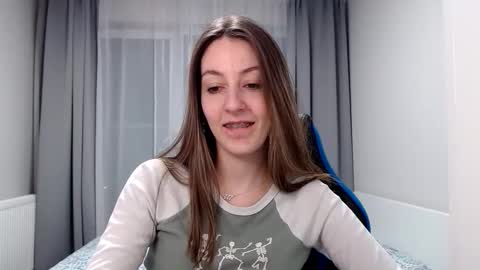 Emma  online show from 20, 1, 2025