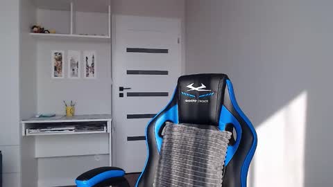 Emma  online show from 19, 3, 2026