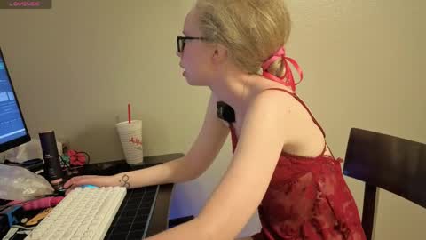 Sweetiek1tty online show from 19, 4, 2026