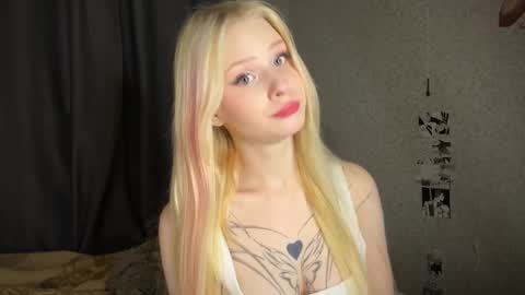 Snapshot of sweetielis chatting on 17, 12, 2024 sweetie Lisa3 online show from 17, 12, 2024