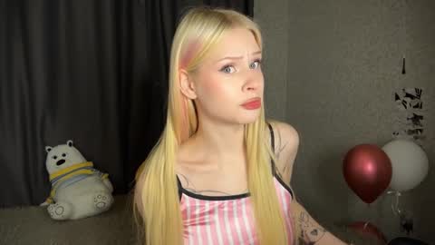 Snapshot of sweetielis chatting on 22, 12, 2024 sweetie Lisa3 online show from 22, 12, 2024