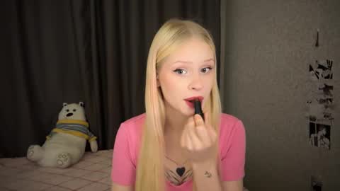 Snapshot of sweetielis chatting on 7, 1, 2025 sweetie Lisa3 online show from 7, 1, 2025