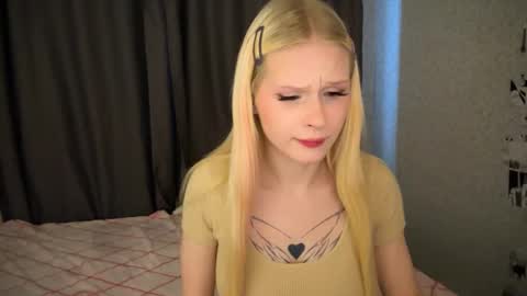 Snapshot of sweetielis chatting on 15, 1, 2025 sweetie Lisa3 online show from 15, 1, 2025