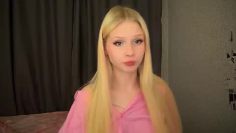 Snapshot of sweetielis chatting on 18, 1, 2025 sweetie Lisa3 online show from 18, 1, 2025