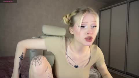 Snapshot of sweetielis chatting on 11, 3, 2025 sweetie Lisa3 online show from 11, 3, 2025