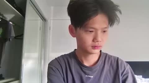 Snapshot of sweetiepuppy421 chatting on 2, 3, 2026 sweetiepuppy421 online show from 2, 3, 2026