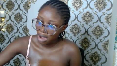 Snapshot of sweetjuicyclit chatting on 11, 3, 2026 zuri online show from 11, 3, 2026