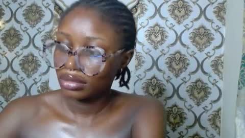 Snapshot of sweetjuicyclit chatting on 16, 3, 2026 zuri online show from 16, 3, 2026