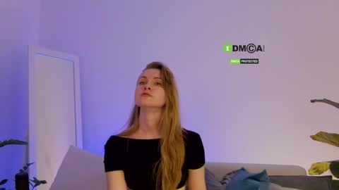 SweetKira1 online show from 19, 4, 2026
